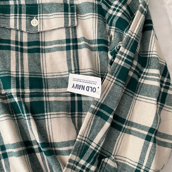 NWT Old Navy Cream and Green Long Sleeve Button Down Flannel Shirt - Picture 6 of 8